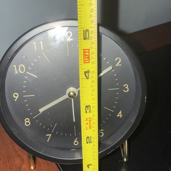 Modern desk Black & Gold alarm clock - Picture 5 of 5